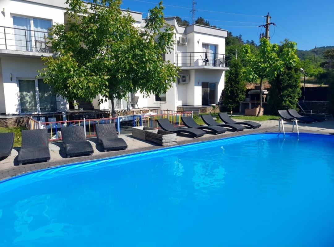 Villa Exclusive Ieşelniţa Exterior foto